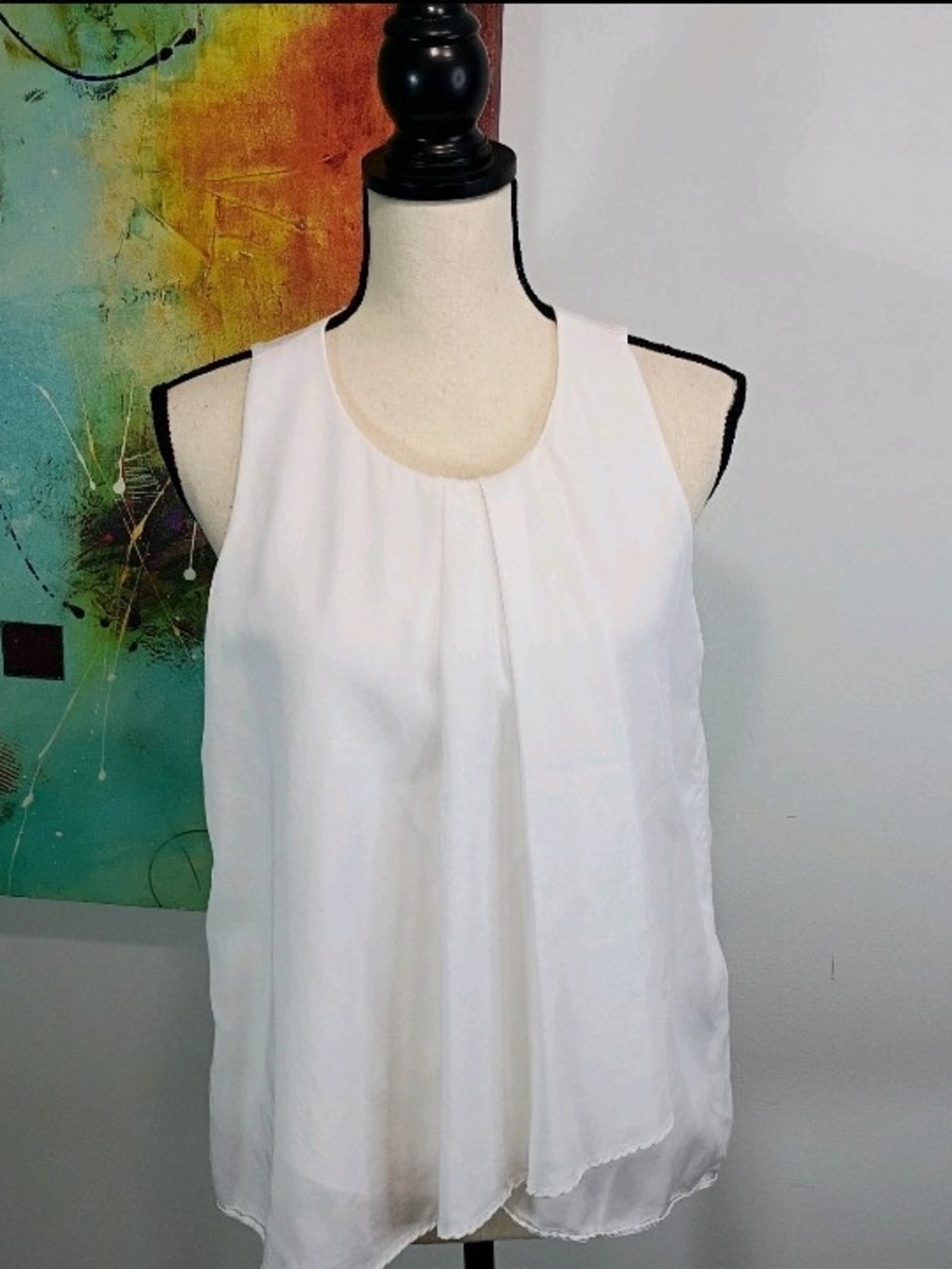 Banana Republic Women’s White Sleeveless Pleated Blouse, Small